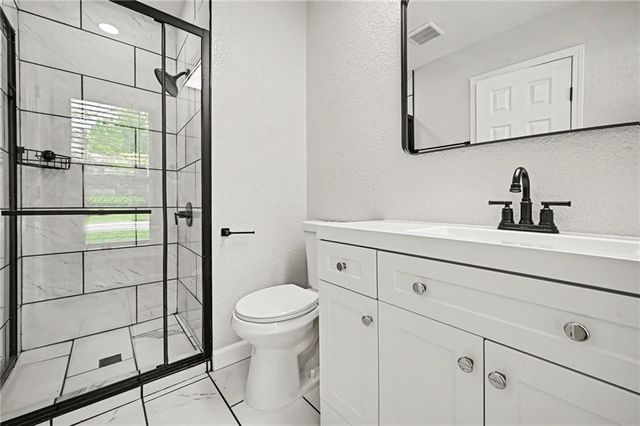 4412 E 104th Street, Kansas City, MO 64137