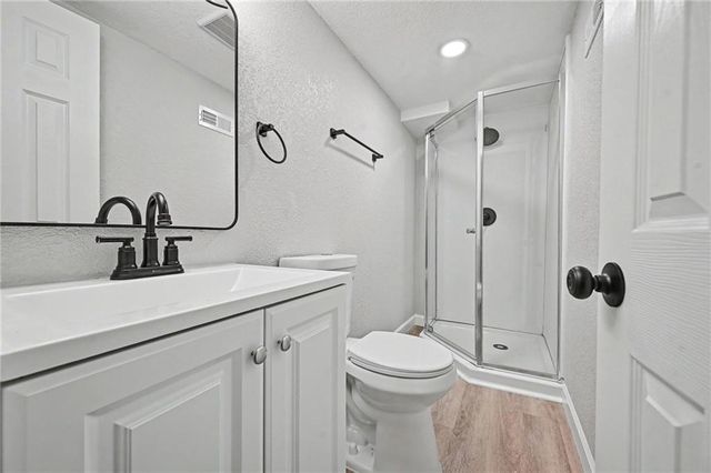 4412 E 104th Street, Kansas City, MO 64137
