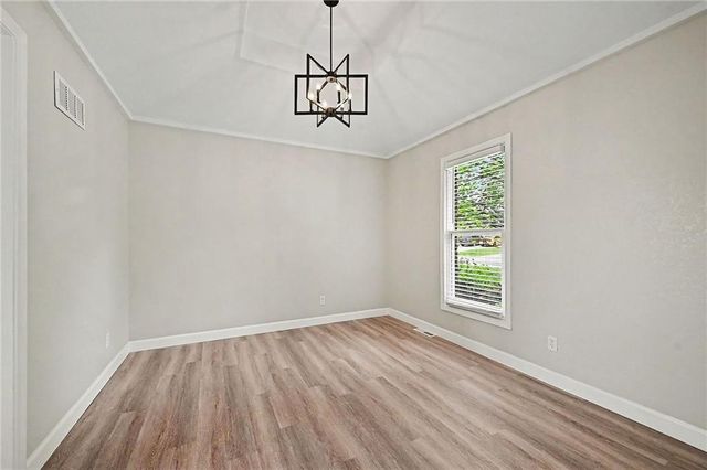 4412 E 104th Street, Kansas City, MO 64137