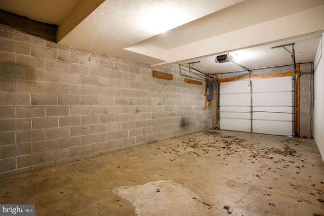 28 TOWN CIR, Abbottstown, PA 17301