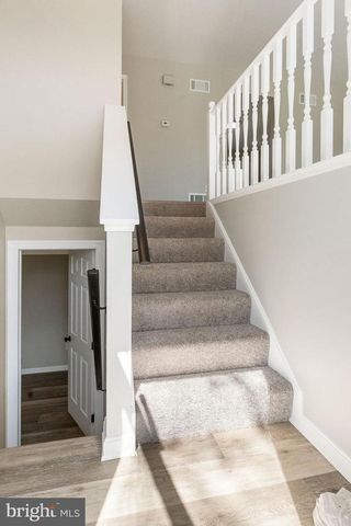 28 TOWN CIR, Abbottstown, PA 17301