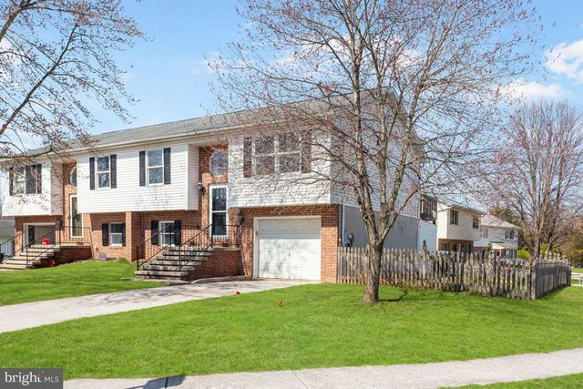 28 TOWN CIR, Abbottstown, PA 17301