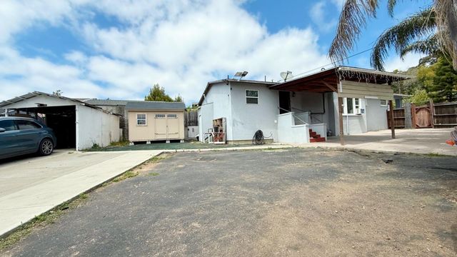 10923 Foothill Boulevard, Oakland, CA 94605