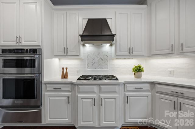 3015 Stanbury Drive, Matthews, NC 28104