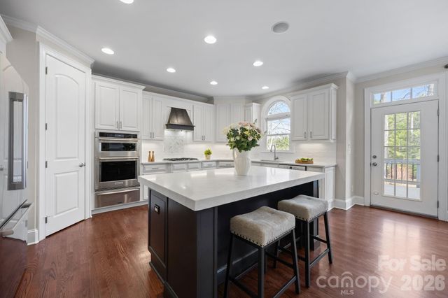 3015 Stanbury Drive, Matthews, NC 28104