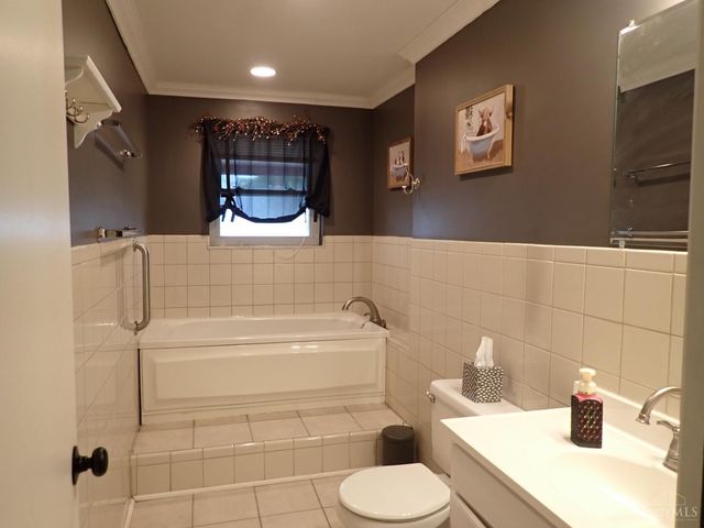 120 Hollin Drive, Harrison, OH 45030