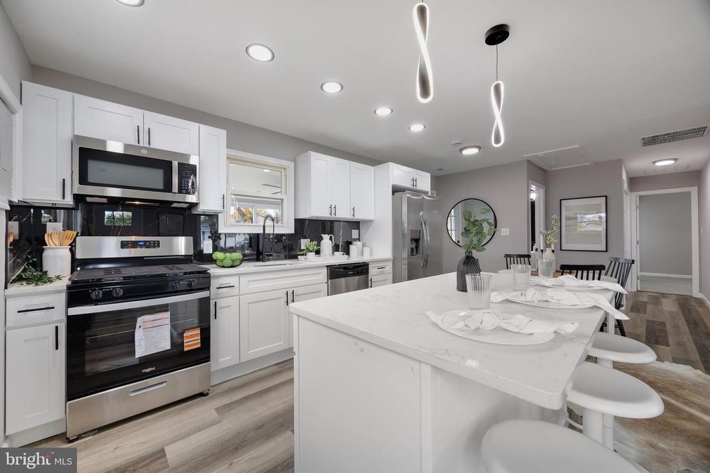 1002 7TH ST, Laurel, MD 20707