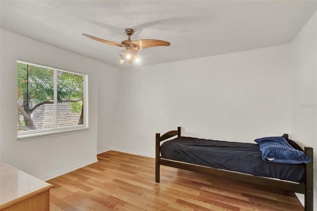 1940 CONWAY 8, Orlando, FL 32812