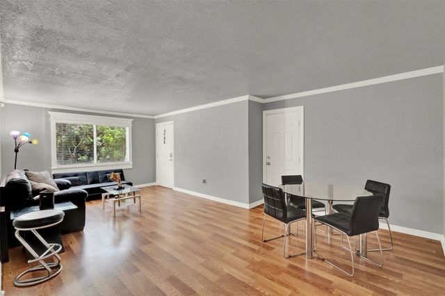 1940 CONWAY 8, Orlando, FL 32812