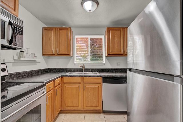 1940 CONWAY 8, Orlando, FL 32812