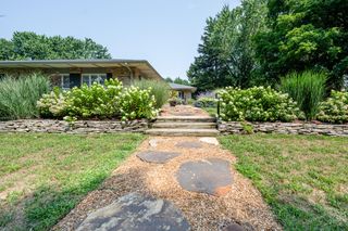 2585 Lake Bluff Terrace, Shoreham Vllg, MI 49085