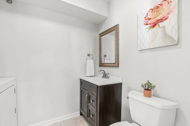 305 Salem St 203, Woburn, MA 01801