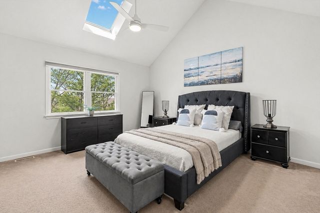 305 Salem St 203, Woburn, MA 01801