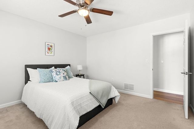 305 Salem St 203, Woburn, MA 01801