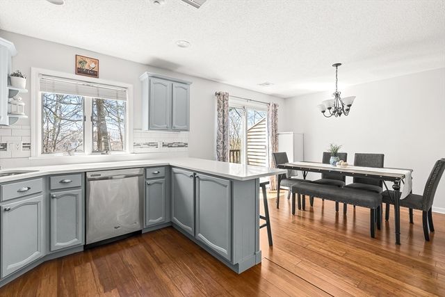 305 Salem St 203, Woburn, MA 01801