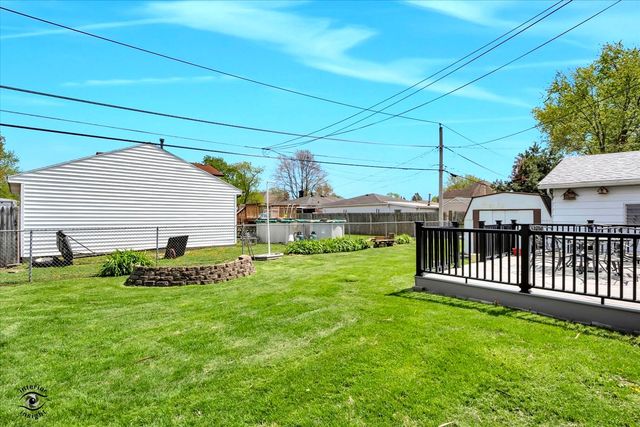 8001 Lockwood Avenue S, Burbank, IL 60459