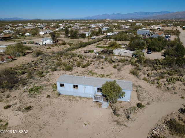 12730 S High Noon Trail, Vail, AZ 85641