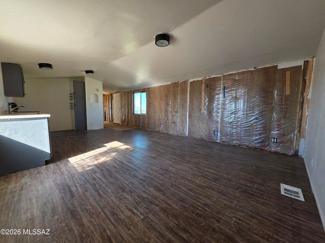 12730 S High Noon Trail, Vail, AZ 85641