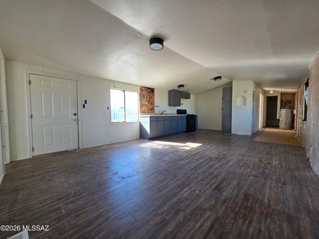 12730 S High Noon Trail, Vail, AZ 85641