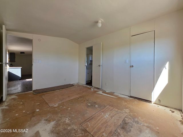 12730 S High Noon Trail, Vail, AZ 85641