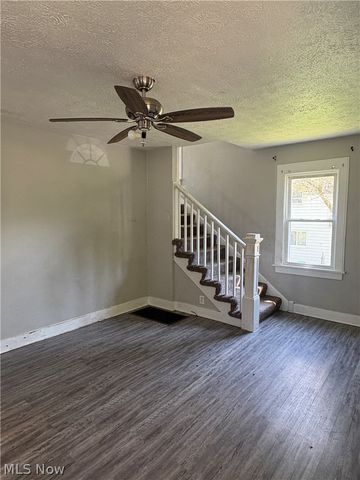 1239 Pondview Avenue, Akron, OH 44305