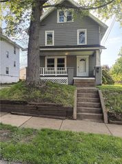 1239 Pondview Avenue, Akron, OH 44305