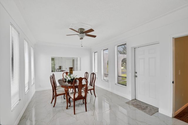 1214 Park Lane, Haverhill, FL 33417