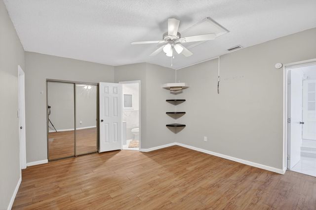 1214 Park Lane, Haverhill, FL 33417