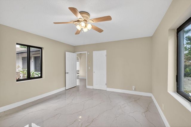 1214 Park Lane, Haverhill, FL 33417