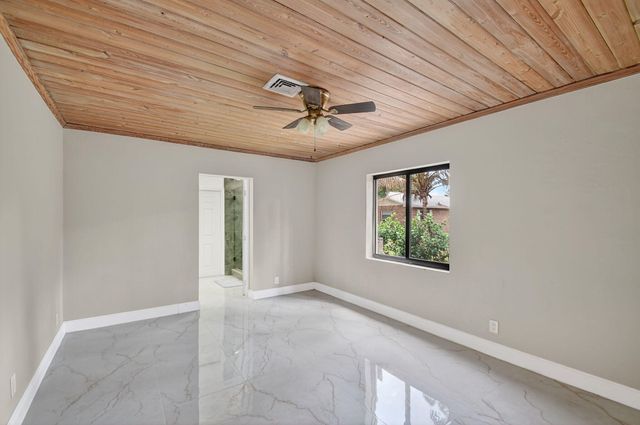 1214 Park Lane, Haverhill, FL 33417