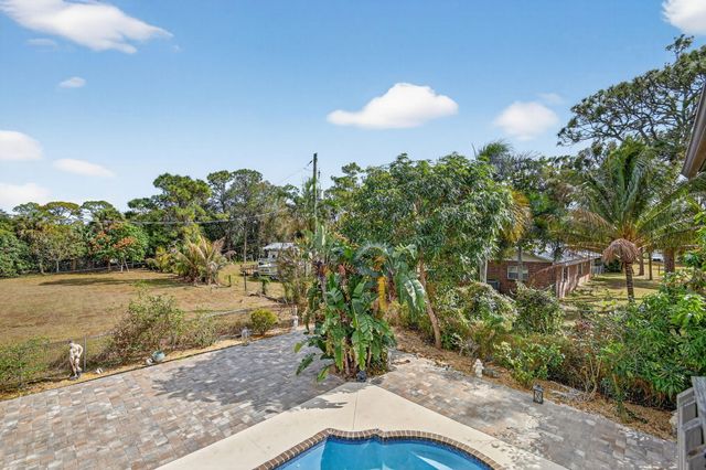 1214 Park Lane, Haverhill, FL 33417