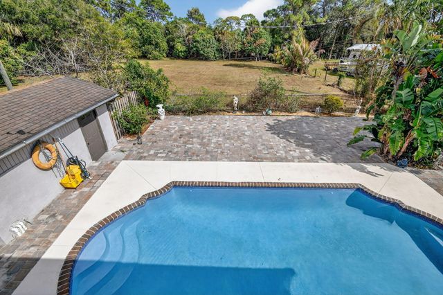 1214 Park Lane, Haverhill, FL 33417