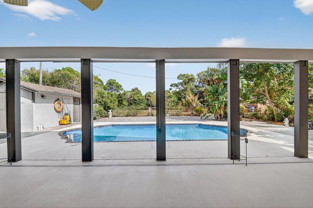 1214 Park Lane, Haverhill, FL 33417