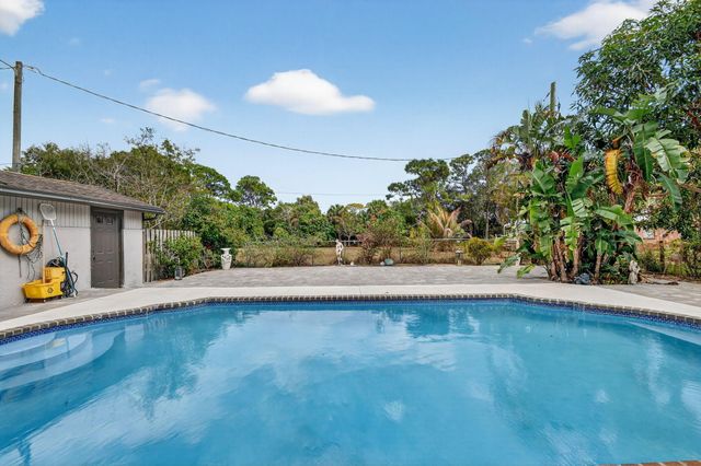 1214 Park Lane, Haverhill, FL 33417