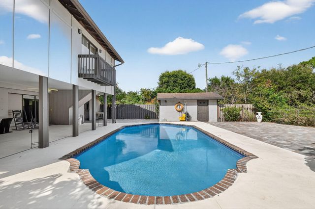 1214 Park Lane, Haverhill, FL 33417