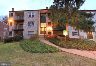 414 DRUMMERS LN #414, Wayne, PA 19087