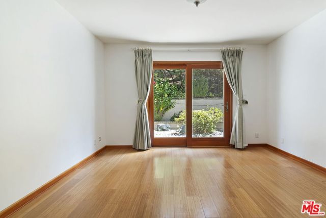 7863 Electra Drive, Los Angeles, CA 90046