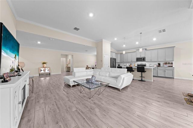 1729 CHATSWORTH CIRCLE, St Cloud, FL 34771