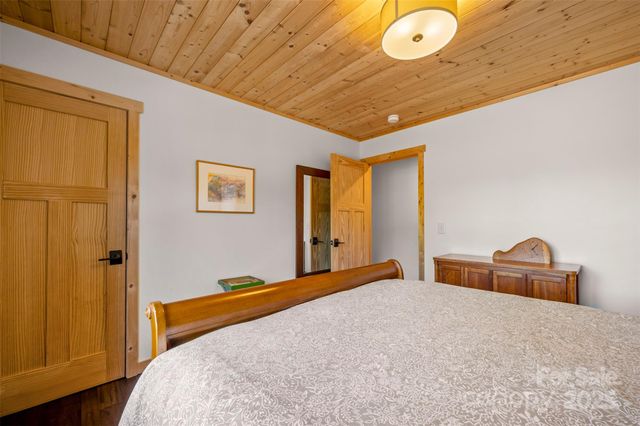 891 Meadow Crest Road, Tryon, NC 28782