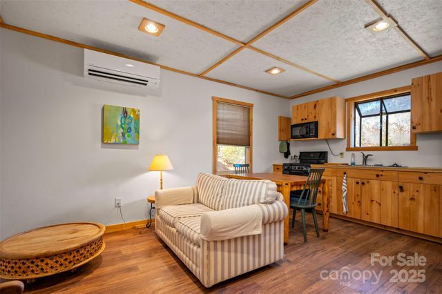 891 Meadow Crest Road, Tryon, NC 28782