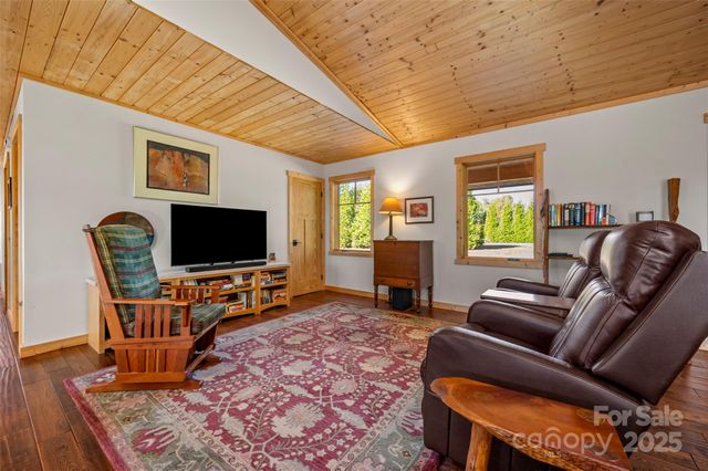 891 Meadow Crest Road, Tryon, NC 28782