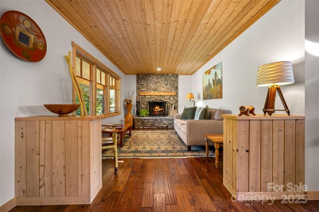 891 Meadow Crest Road, Tryon, NC 28782