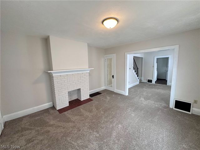 2052-2054 16th Street SW, Akron, OH 44314