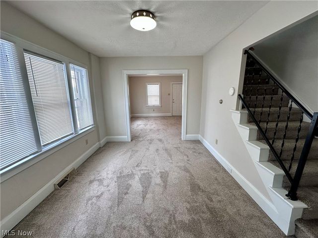 2052-2054 16th Street SW, Akron, OH 44314