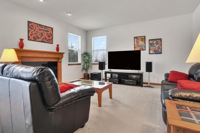 2368 Kiowa DRIVE, Grafton, WI 53024