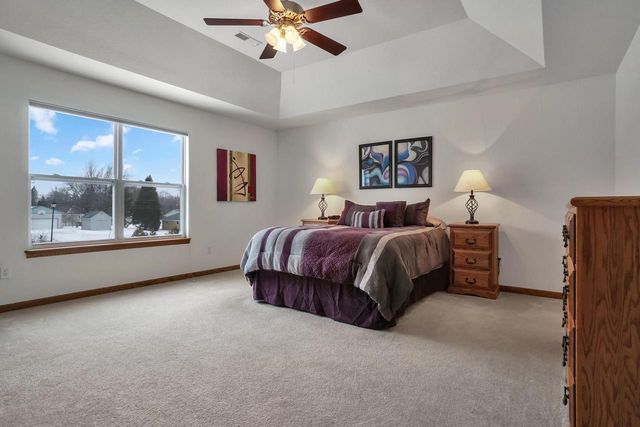 2368 Kiowa DRIVE, Grafton, WI 53024