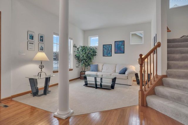 2368 Kiowa DRIVE, Grafton, WI 53024