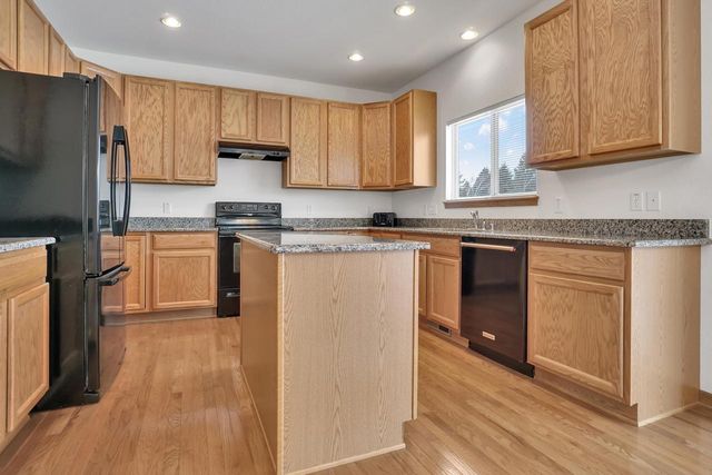 2368 Kiowa DRIVE, Grafton, WI 53024