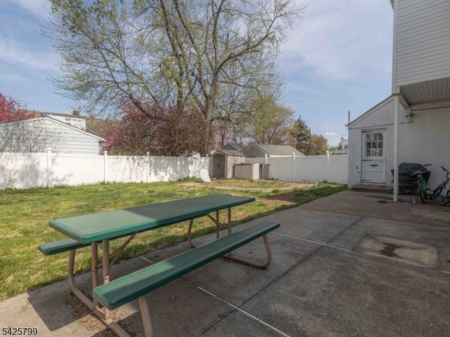 706 Keep St, Linden City, NJ 07036