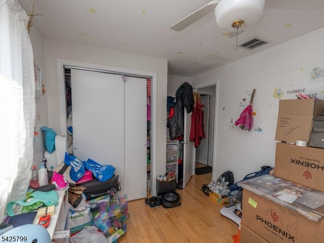 706 Keep St, Linden City, NJ 07036